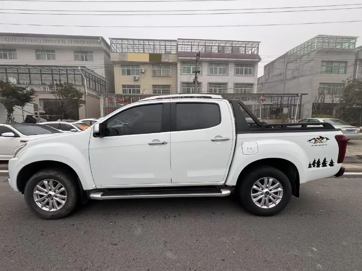 2021 Isuzu D-MAX 1.9T 163HP L4 6AT,autocango,china used car exporter,china ev exporter,chinese used car exporter,chinese used ev exporter