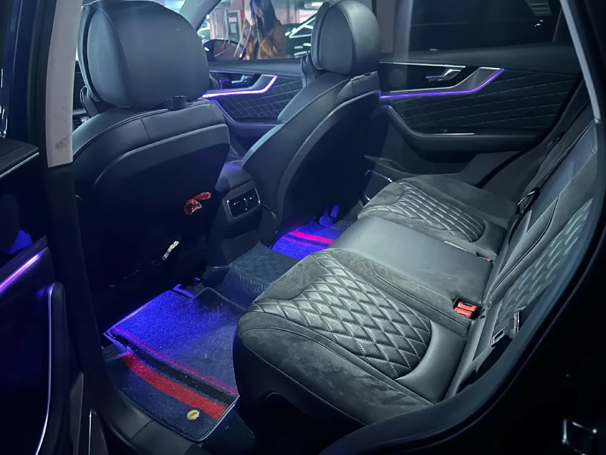 2019 HongQi HS5 2.0T 224HP L4 6AT,autocango,china used car exporter,china ev exporter,chinese used car exporter,chinese used ev exporter