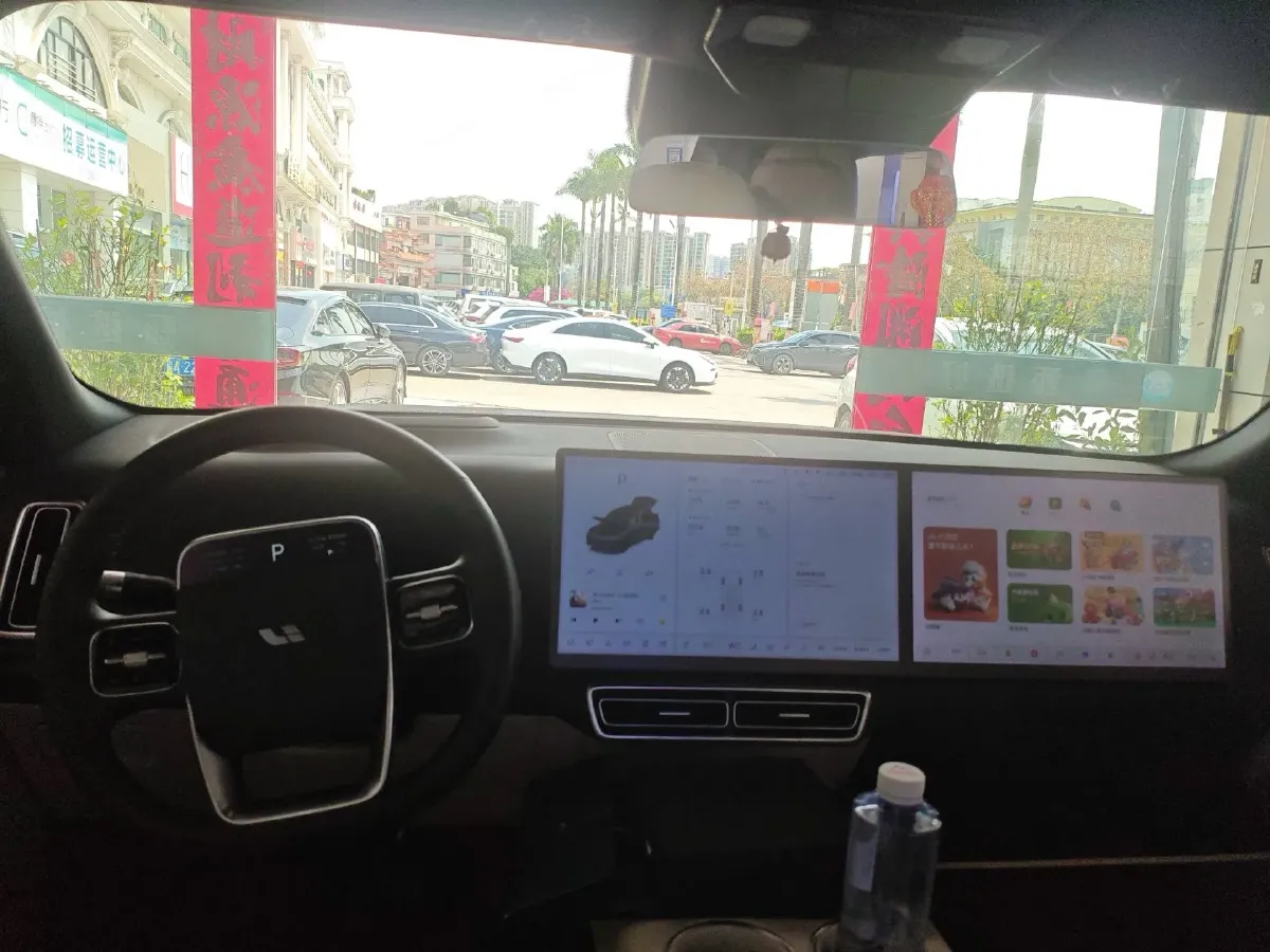 2023 Li L8 Range Extended 154HP REEV 40.9KWH,autocango,china used car exporter,china ev exporter,chinese used car exporter,chinese used ev exporter