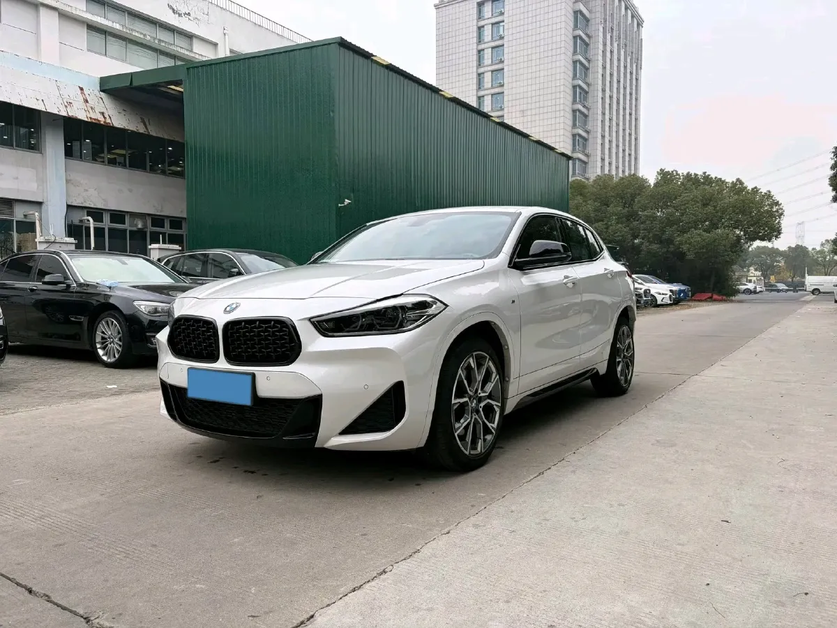 2021 BMW X2 2.0T 192HP L4 7DCT,autocango,china used car exporter,china ev exporter,chinese used car exporter,chinese used ev exporter