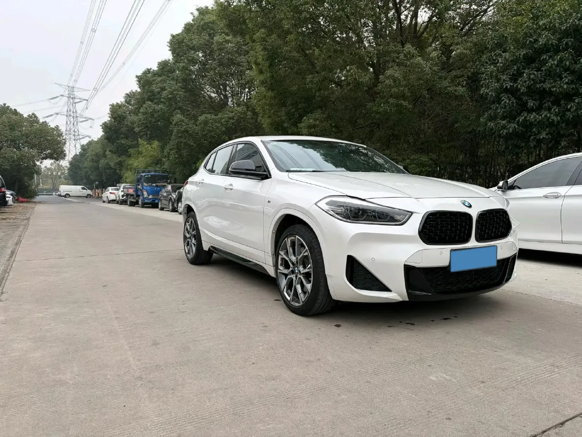 2021 BMW X2 2.0T 192HP L4 7DCT,autocango,china used car exporter,china ev exporter,chinese used car exporter,chinese used ev exporter
