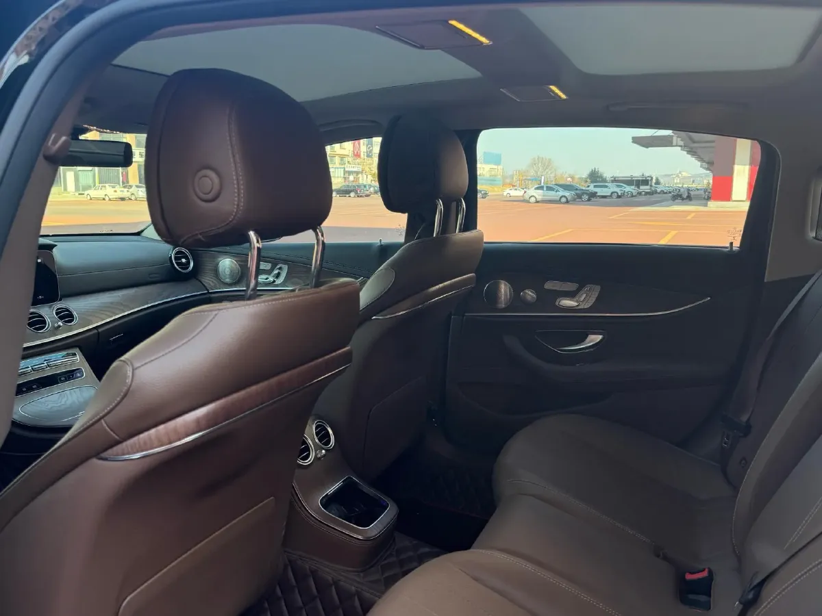 2023 Mercedes-Benz E Class 2.0T 258HP L4 9AT,autocango,china used car exporter,china ev exporter,chinese used car exporter,chinese used ev exporter