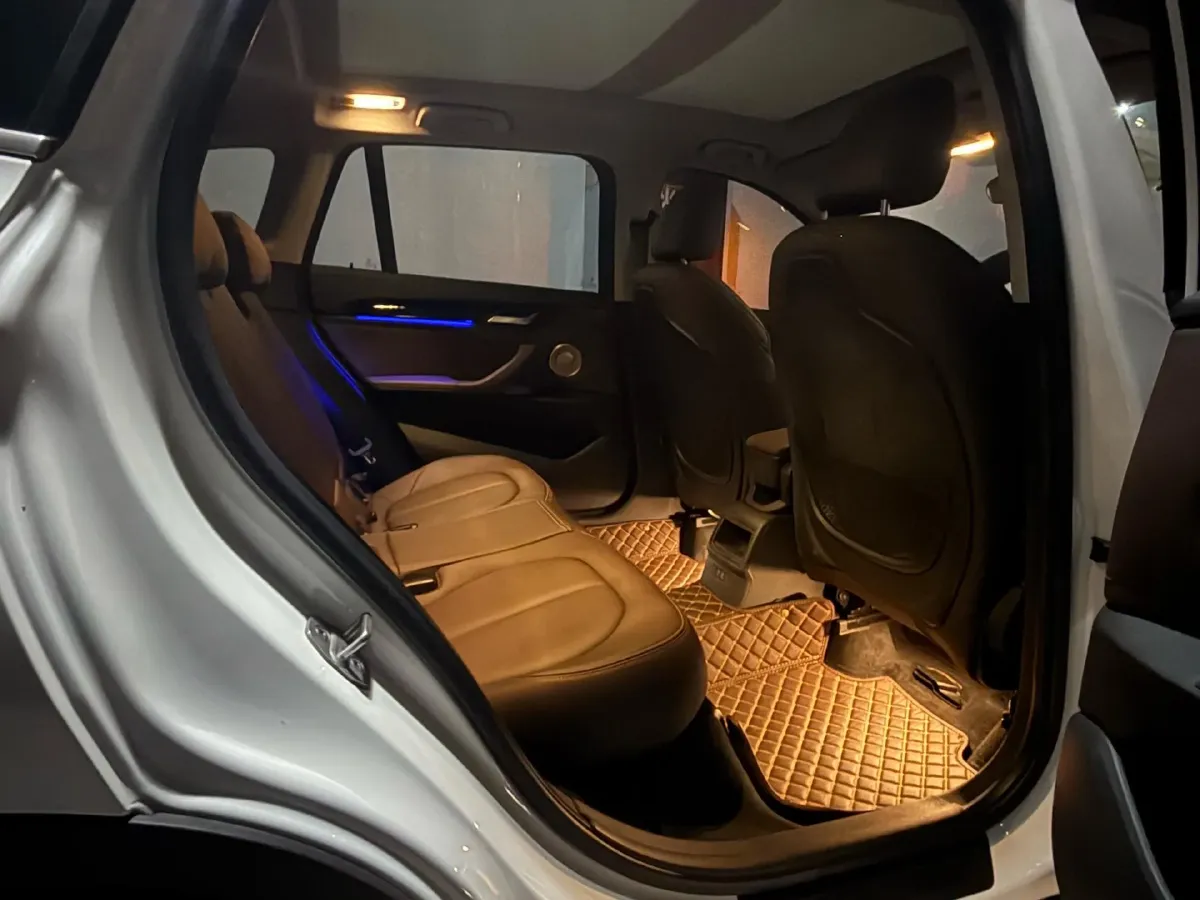 2021 BMW X1 1.5T 140HP L3 7DCT,autocango,china used car exporter,china ev exporter,chinese used car exporter,chinese used ev exporter