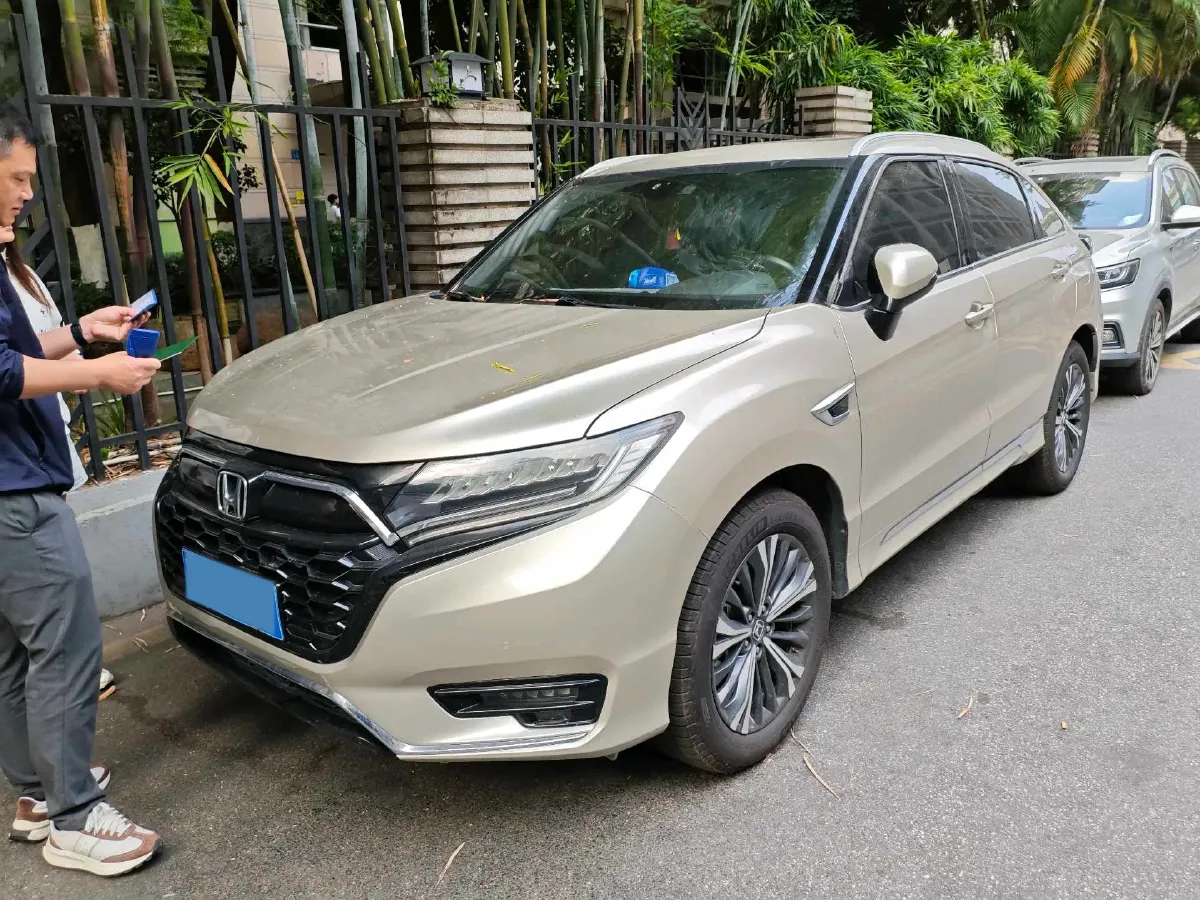 2020 Honda UR-V 2.0T 272HP L4 9AT,autocango,china used car exporter,china ev exporter,chinese used car exporter,chinese used ev exporter