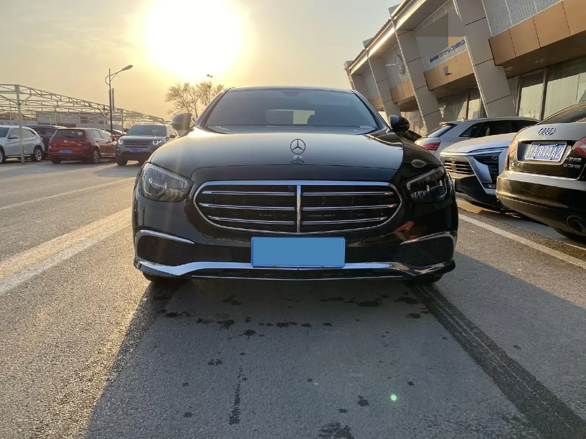 2021 Mercedes-Benz E Class 2.0T 258HP L4 9AT,autocango,china used car exporter,china ev exporter,chinese used car exporter,chinese used ev exporter