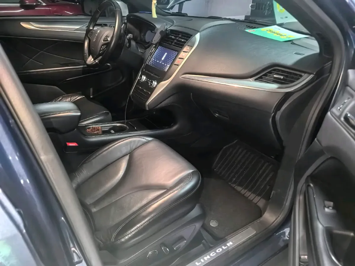 2017 Lincoln MKC 2.0T 203HP L4 6AT,autocango,china used car exporter,china ev exporter,chinese used car exporter,chinese used ev exporter