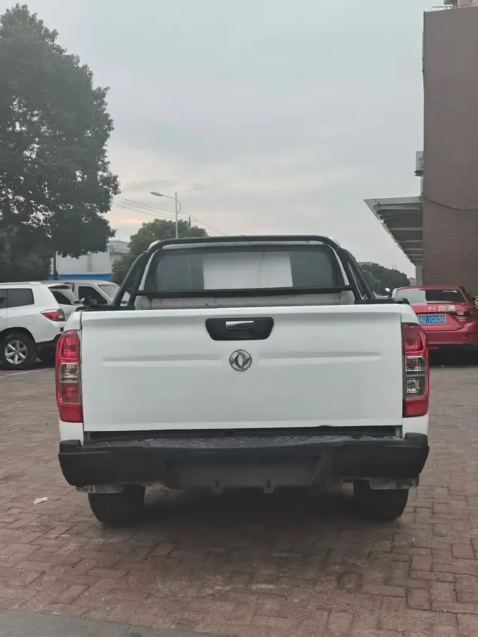 2020 Dongfeng RuiQi 6 2.4L 158HP L4 5MT,autocango,china used car exporter,china ev exporter,chinese used car exporter,chinese used ev exporter