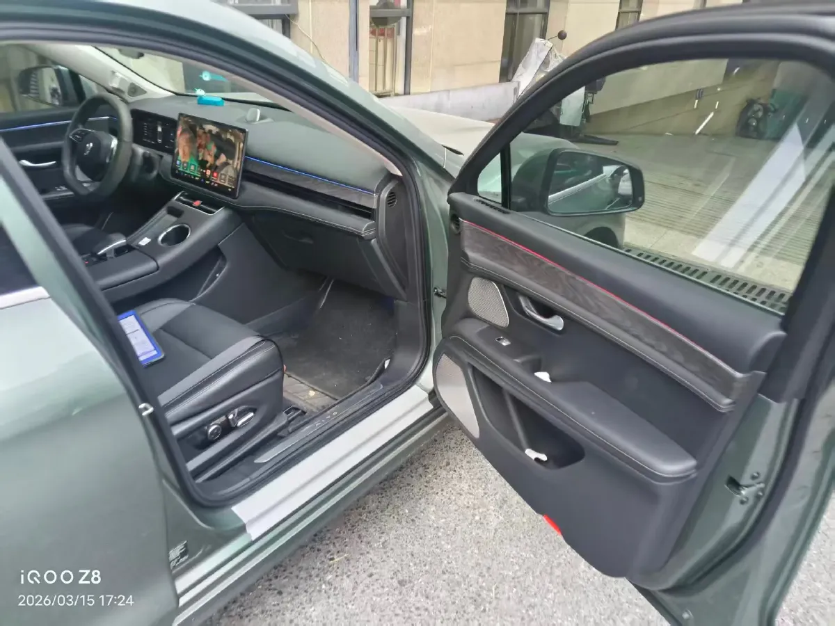 2022 Isuzu Mu-X 2.0T 220HP L4 8AT,autocango,china used car exporter,china ev exporter,chinese used car exporter,chinese used ev exporter