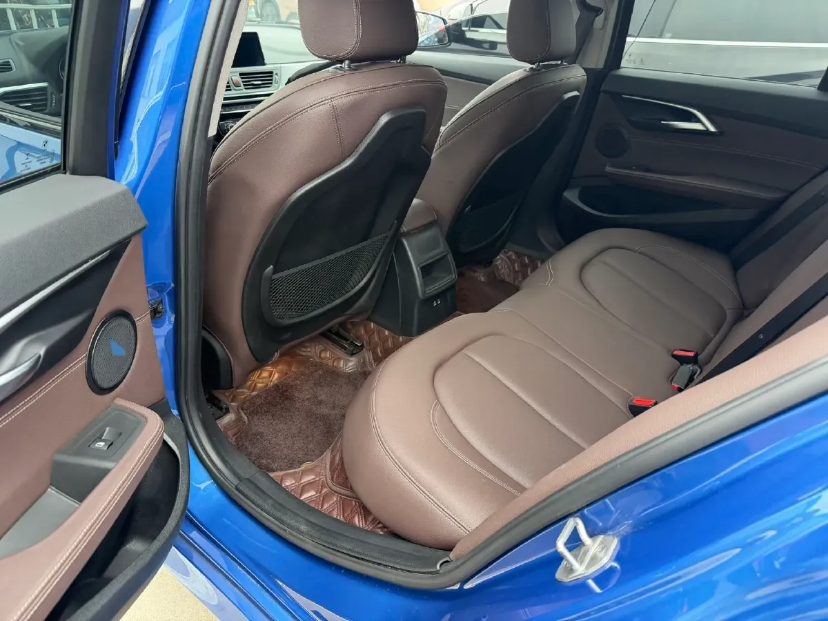 2020 BMW 1 Series 1.5T 140HP L3 7DCT,autocango,china used car exporter,china ev exporter,chinese used car exporter,chinese used ev exporter