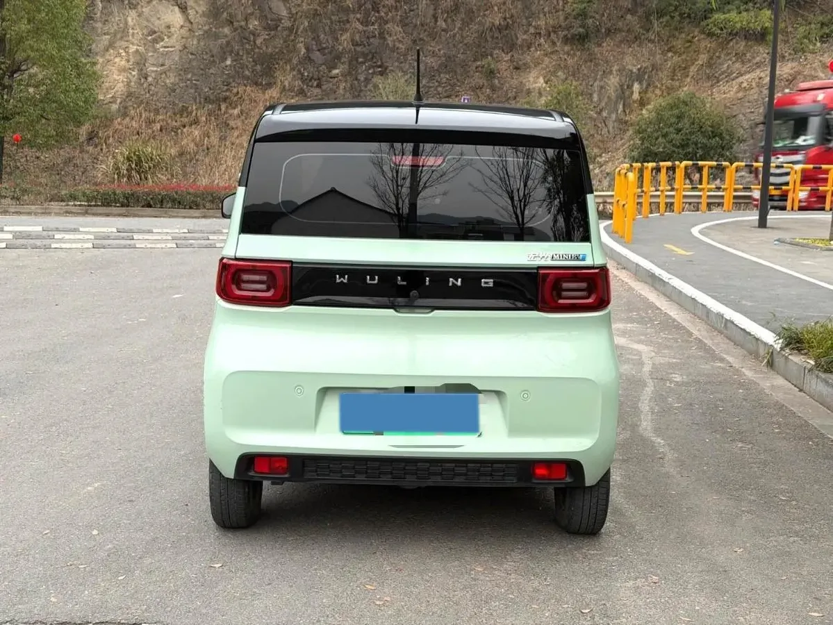 2022 WuLing HongGuang MINI EV BEV 9KWH,autocango,china used car exporter,china ev exporter,chinese used car exporter,chinese used ev exporter
