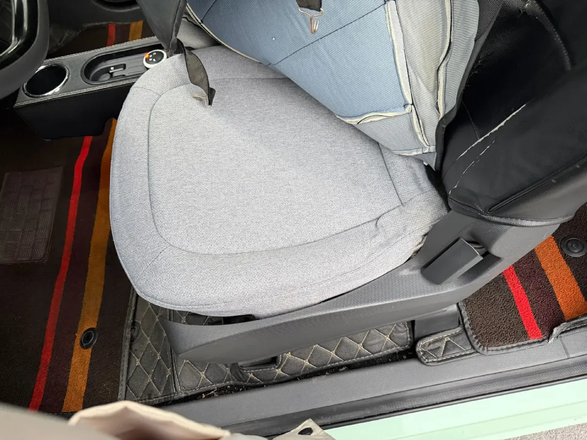 2022 WuLing HongGuang MINI EV BEV 9KWH,autocango,china used car exporter,china ev exporter,chinese used car exporter,chinese used ev exporter