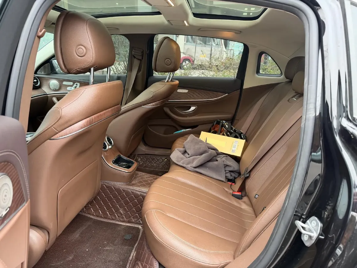 2022 Mercedes-Benz E Class 2.0T 258HP L4 9AT,autocango,china used car exporter,china ev exporter,chinese used car exporter,chinese used ev exporter