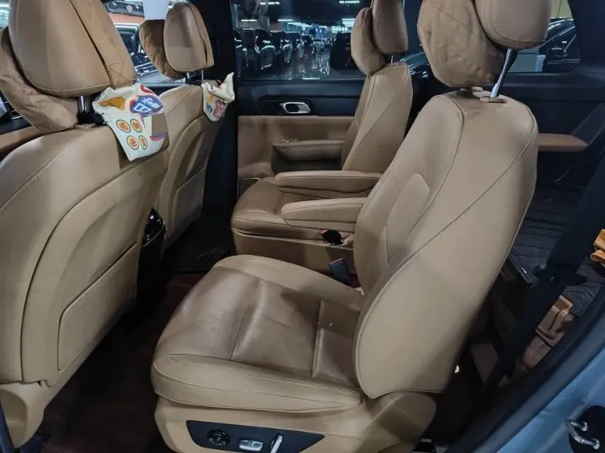 2021 Li ONE Range Extended 131HP REEV 40.5KWH,autocango,china used car exporter,china ev exporter,chinese used car exporter,chinese used ev exporter