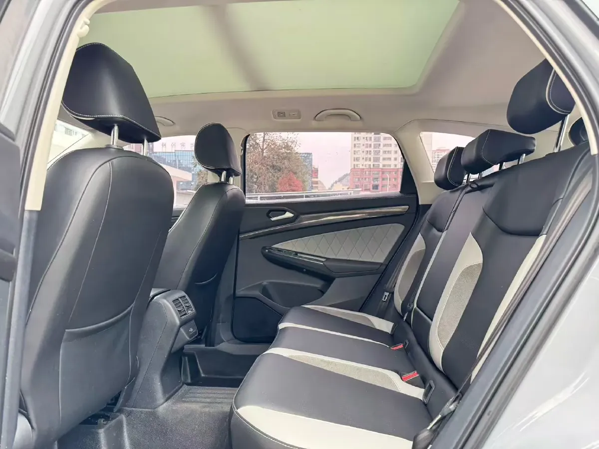 2022 Jetta VS7 1.4T 150HP L4 6AT,autocango,china used car exporter,china ev exporter,chinese used car exporter,chinese used ev exporter