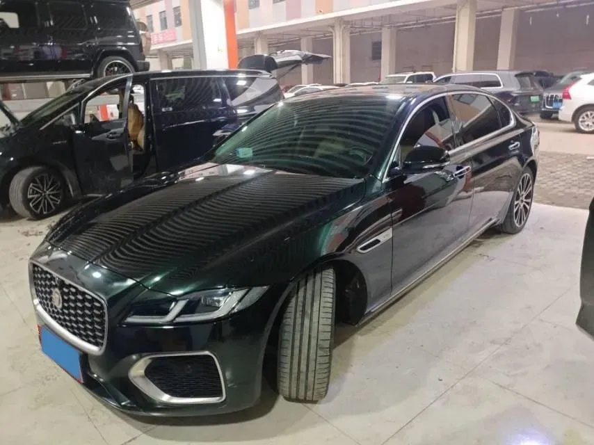 2022 Jaguar XFL 2.0T 250HP L4 8AT,autocango,china used car exporter,china ev exporter,chinese used car exporter,chinese used ev exporter