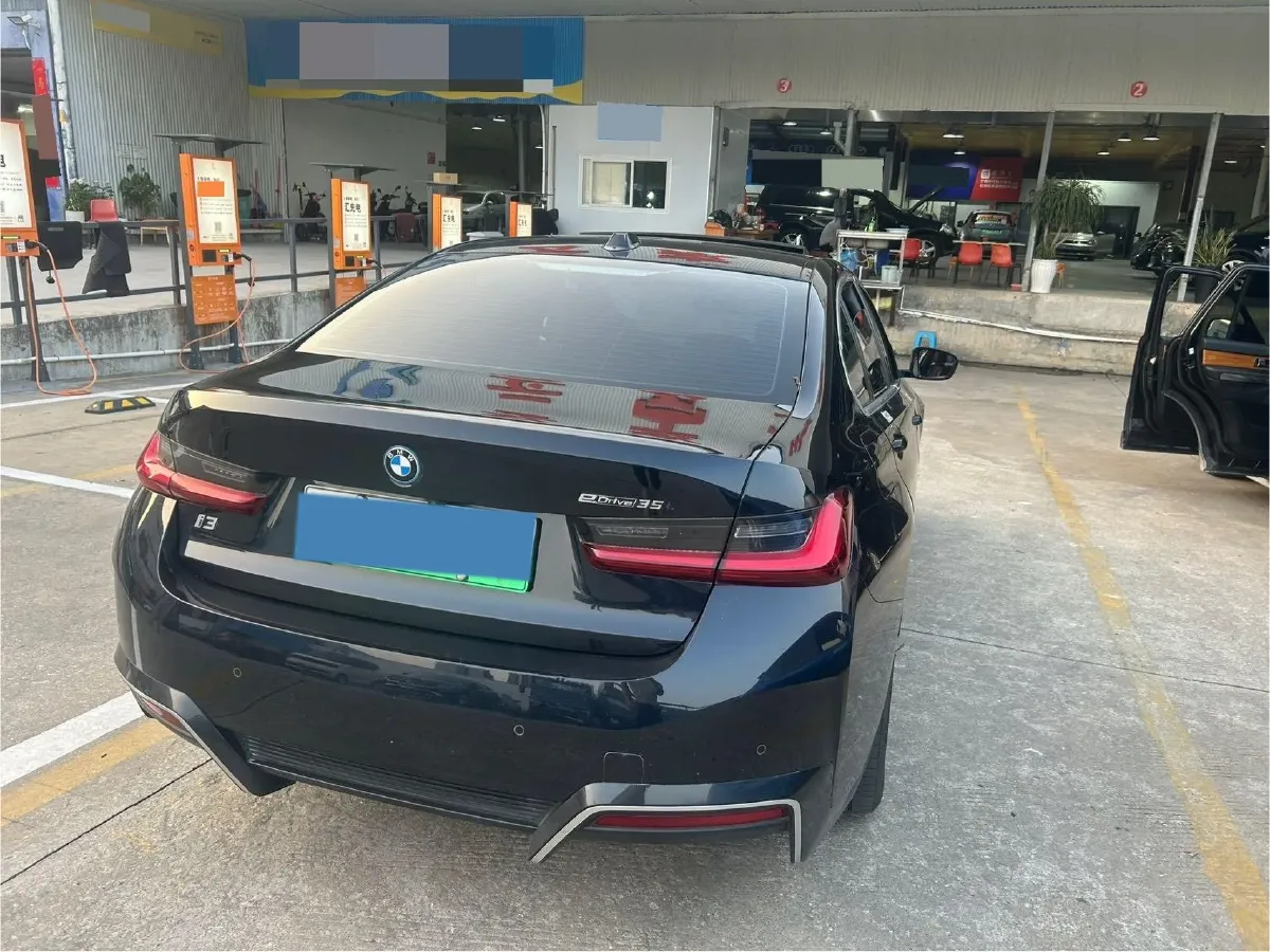 2024 BMW i3 BEV 70KWH,autocango,china used car exporter,china ev exporter,chinese used car exporter,chinese used ev exporter