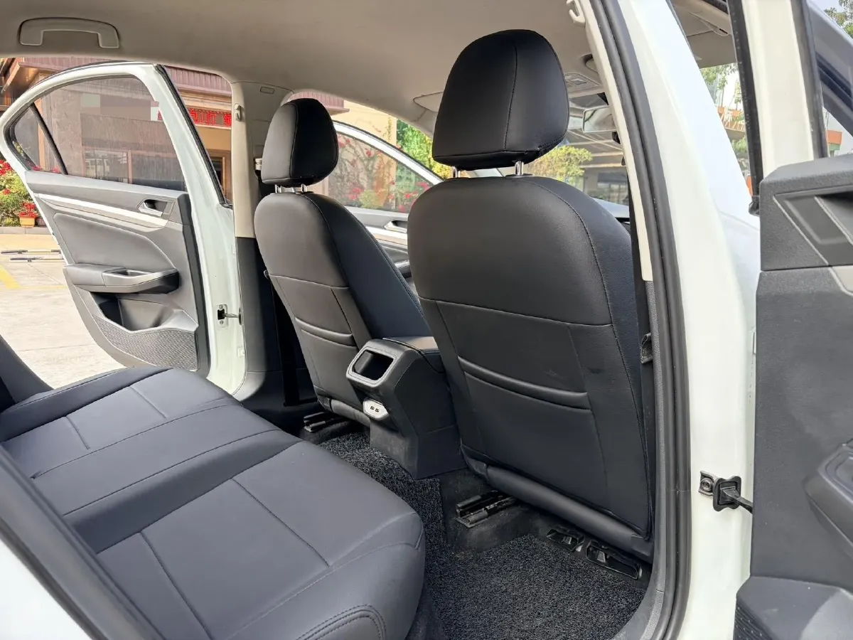 2020 Volkswagen Bora 1.5L 113HP L4 6AT,autocango,china used car exporter,china ev exporter,chinese used car exporter,chinese used ev exporter