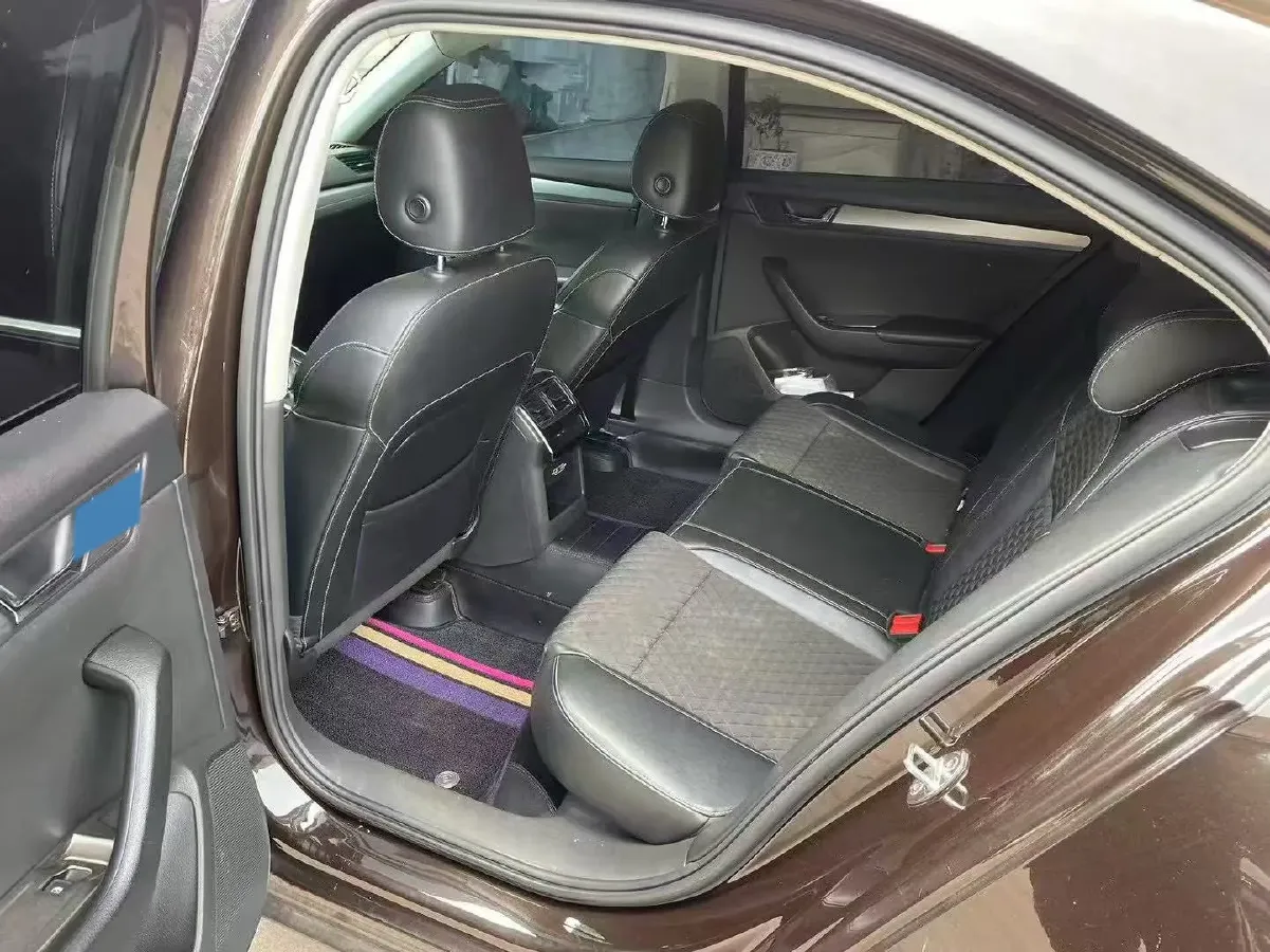 2016 Skoda Superb 1.4T 150HP L4 7DCT,autocango,china used car exporter,china ev exporter,chinese used car exporter,chinese used ev exporter