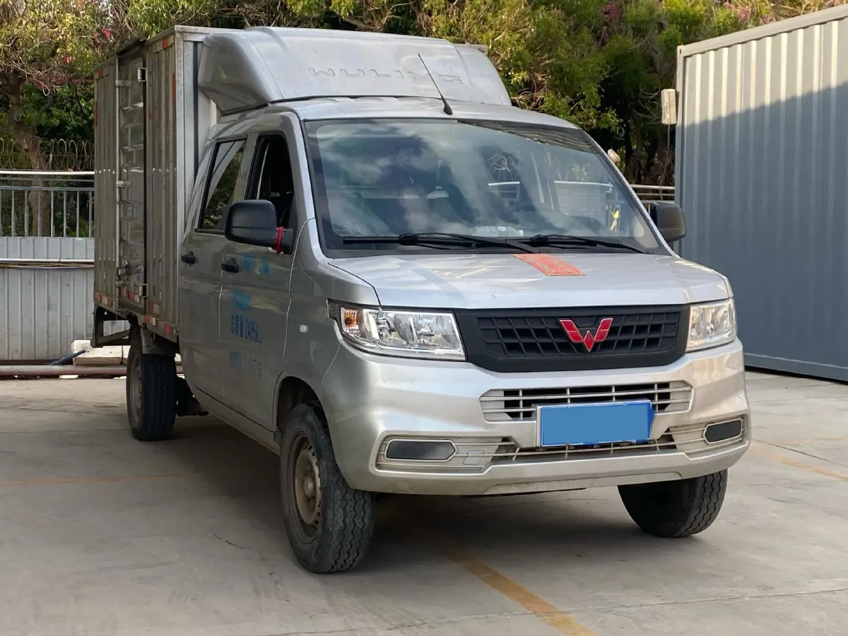 2023 WuLing RongGuang New Truck 1.5L 102HP L4 5MT,autocango,china used car exporter,china ev exporter,chinese used car exporter,chinese used ev exporter