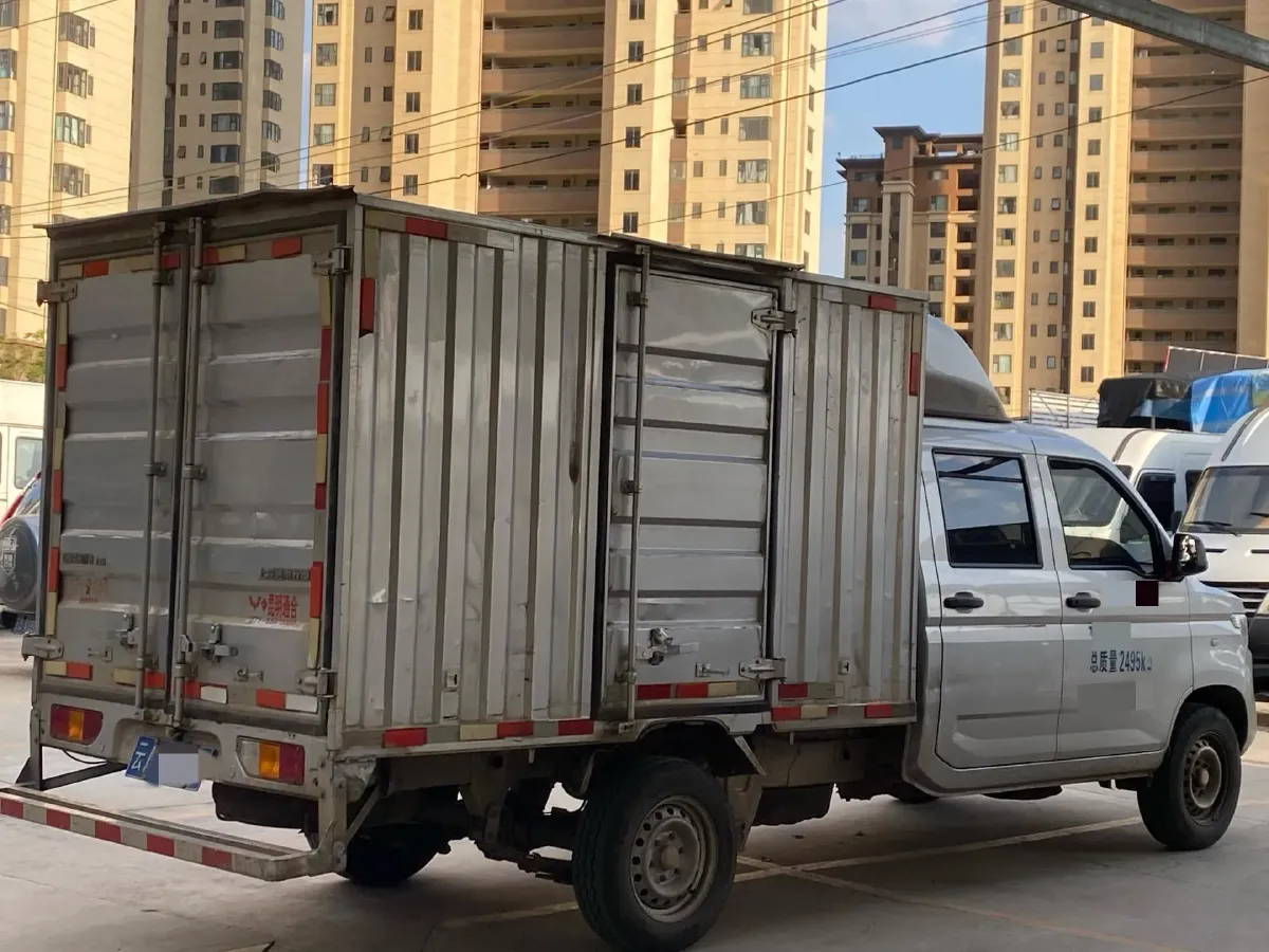 2023 WuLing RongGuang New Truck 1.5L 102HP L4 5MT,autocango,china used car exporter,china ev exporter,chinese used car exporter,chinese used ev exporter