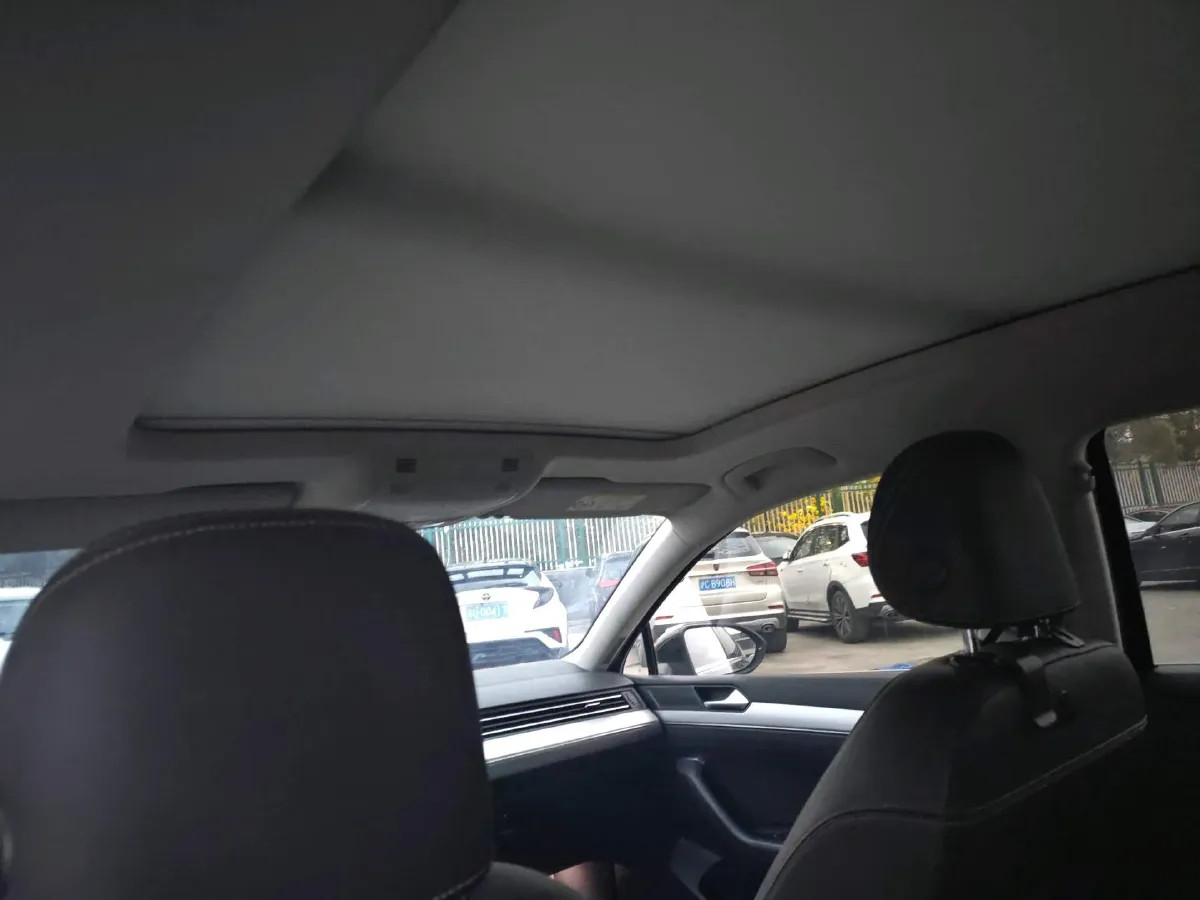 2020 Volkswagen Magotan 1.4T 150HP L4 7DCT,autocango,china used car exporter,china ev exporter,chinese used car exporter,chinese used ev exporter