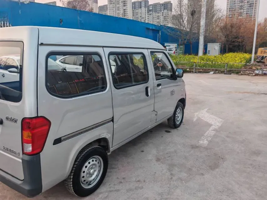 2023 WuLing ZhiGuang 1.5L 102HP L4 5MT,autocango,china used car exporter,china ev exporter,chinese used car exporter,chinese used ev exporter