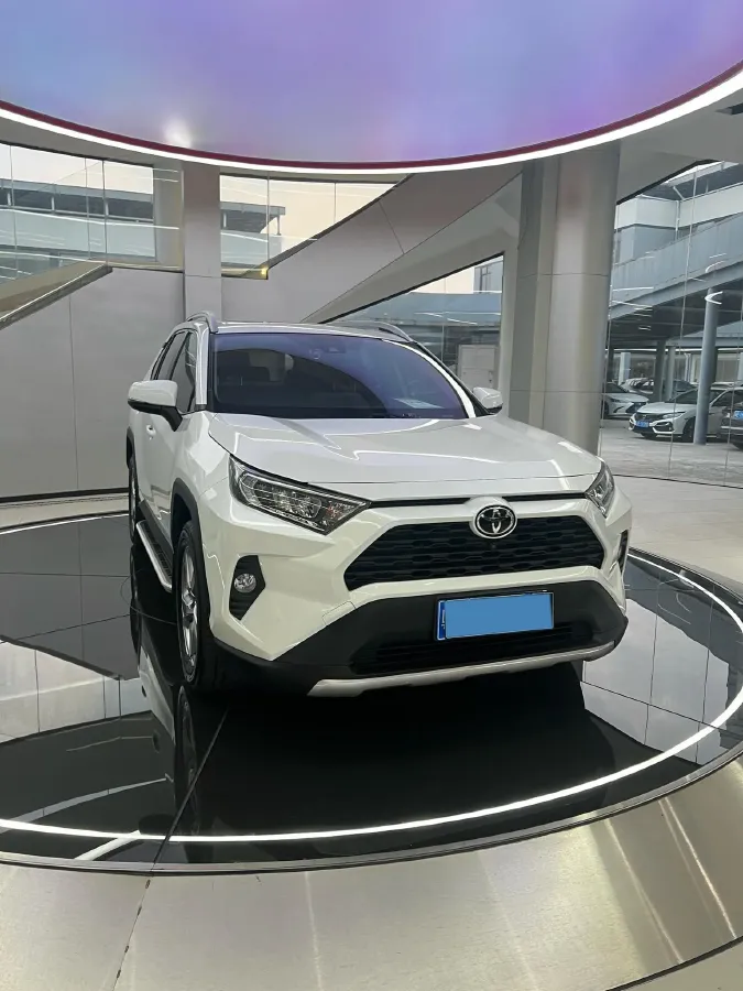 2021 Toyota RAV4 2.0L 171HP L4 CVT,autocango,china used car exporter,china ev exporter,chinese used car exporter,chinese used ev exporter