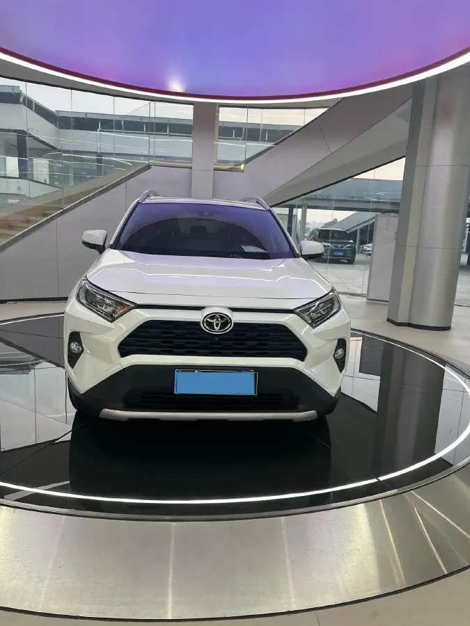 2021 Toyota RAV4 2.0L 171HP L4 CVT,autocango,china used car exporter,china ev exporter,chinese used car exporter,chinese used ev exporter