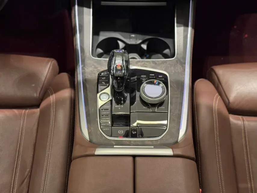 2020 BMW X5 3.0T 340HP L6 8AT,autocango,china used car exporter,china ev exporter,chinese used car exporter,chinese used ev exporter