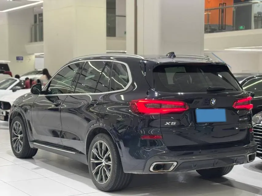 2020 BMW X5 3.0T 340HP L6 8AT,autocango,china used car exporter,china ev exporter,chinese used car exporter,chinese used ev exporter