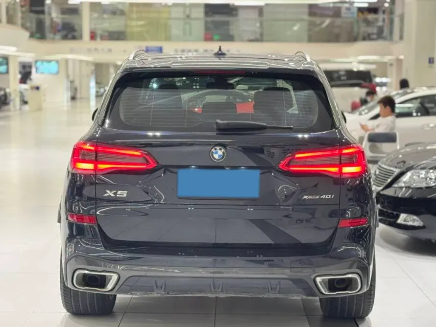 2020 BMW X5 3.0T 340HP L6 8AT,autocango,china used car exporter,china ev exporter,chinese used car exporter,chinese used ev exporter