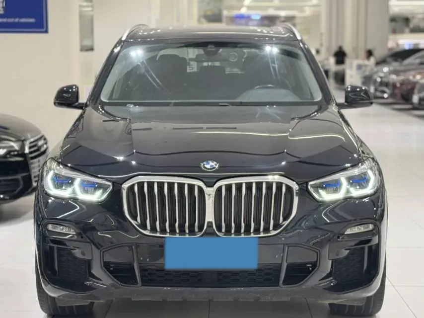2020 BMW X5 3.0T 340HP L6 8AT,autocango,china used car exporter,china ev exporter,chinese used car exporter,chinese used ev exporter
