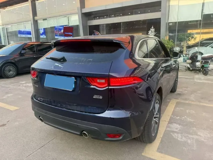 2018 Land Rover Range Rover Velar 2.0T 250HP L4 8AT,autocango,china used car exporter,china ev exporter,chinese used car exporter,chinese used ev exporter