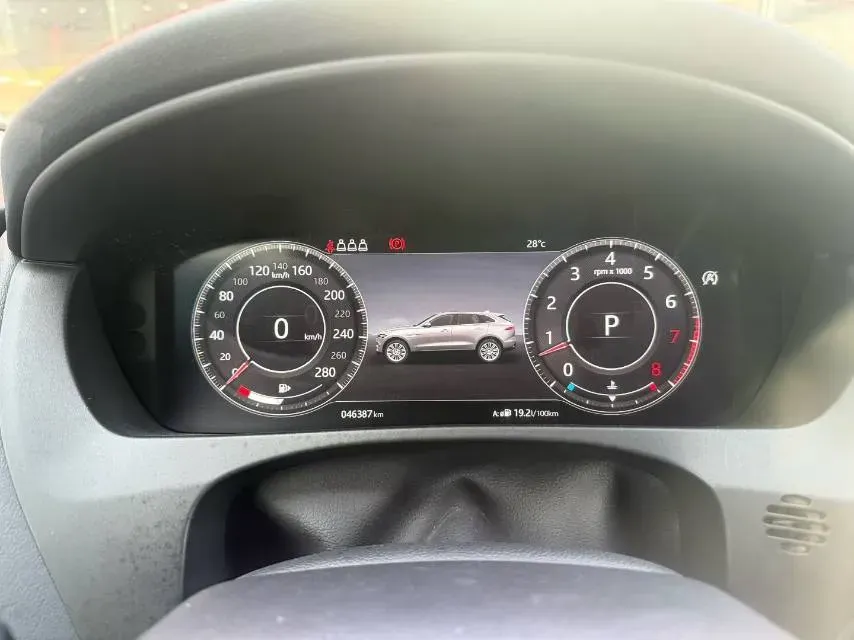 2018 Land Rover Range Rover Velar 2.0T 250HP L4 8AT,autocango,china used car exporter,china ev exporter,chinese used car exporter,chinese used ev exporter