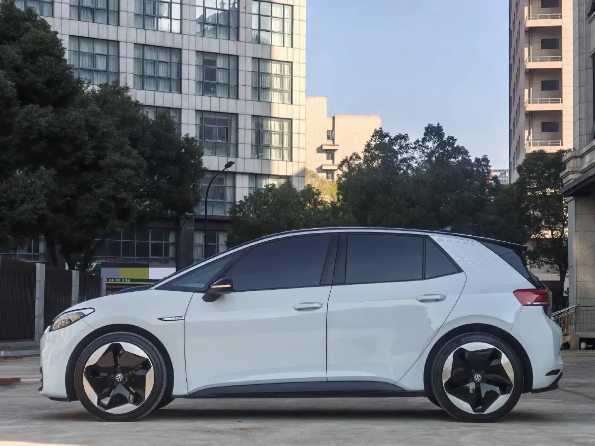 2023 Volkswagen ID.3 BEV 52.8KWH,autocango,china used car exporter,china ev exporter,chinese used car exporter,chinese used ev exporter