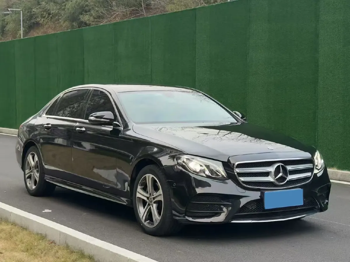 2020 Mercedes-Benz E Class 1.5T 184HP L4 9AT,autocango,china used car exporter,china ev exporter,chinese used car exporter,chinese used ev exporter