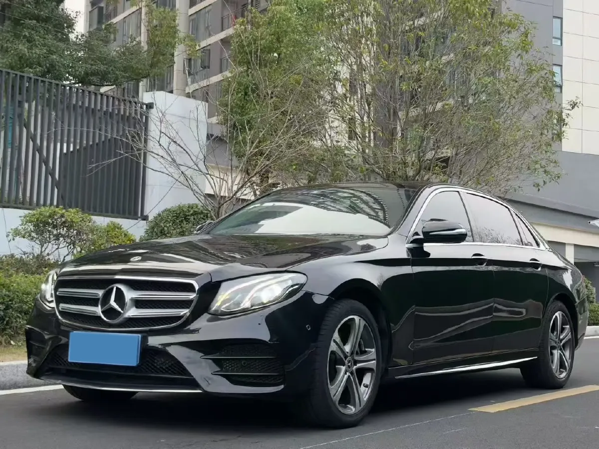 2020 Mercedes-Benz E Class 1.5T 184HP L4 9AT,autocango,china used car exporter,china ev exporter,chinese used car exporter,chinese used ev exporter