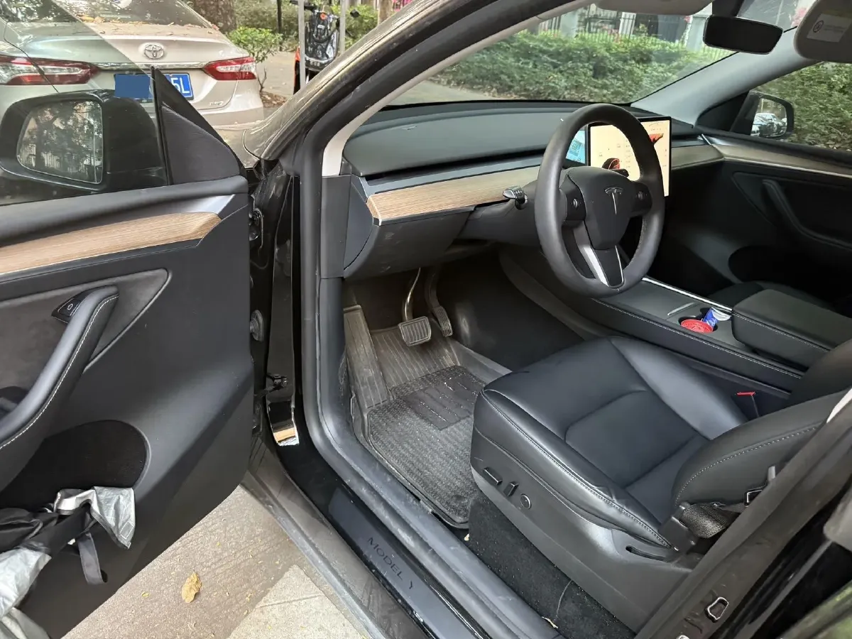 2021 Tesla Model Y BEV 60KWH,autocango,china used car exporter,china ev exporter,chinese used car exporter,chinese used ev exporter