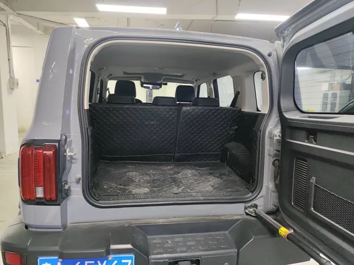 2023 Tank 300 2.0T 227HP L4 8AT,autocango,china used car exporter,china ev exporter,chinese used car exporter,chinese used ev exporter