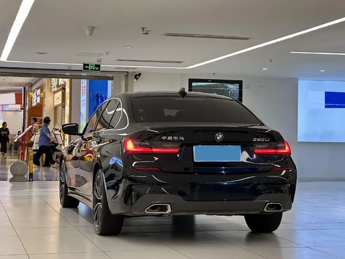 2022 BMW 3 Series 2.0T 156HP L4 8AT,autocango,china used car exporter,china ev exporter,chinese used car exporter,chinese used ev exporter