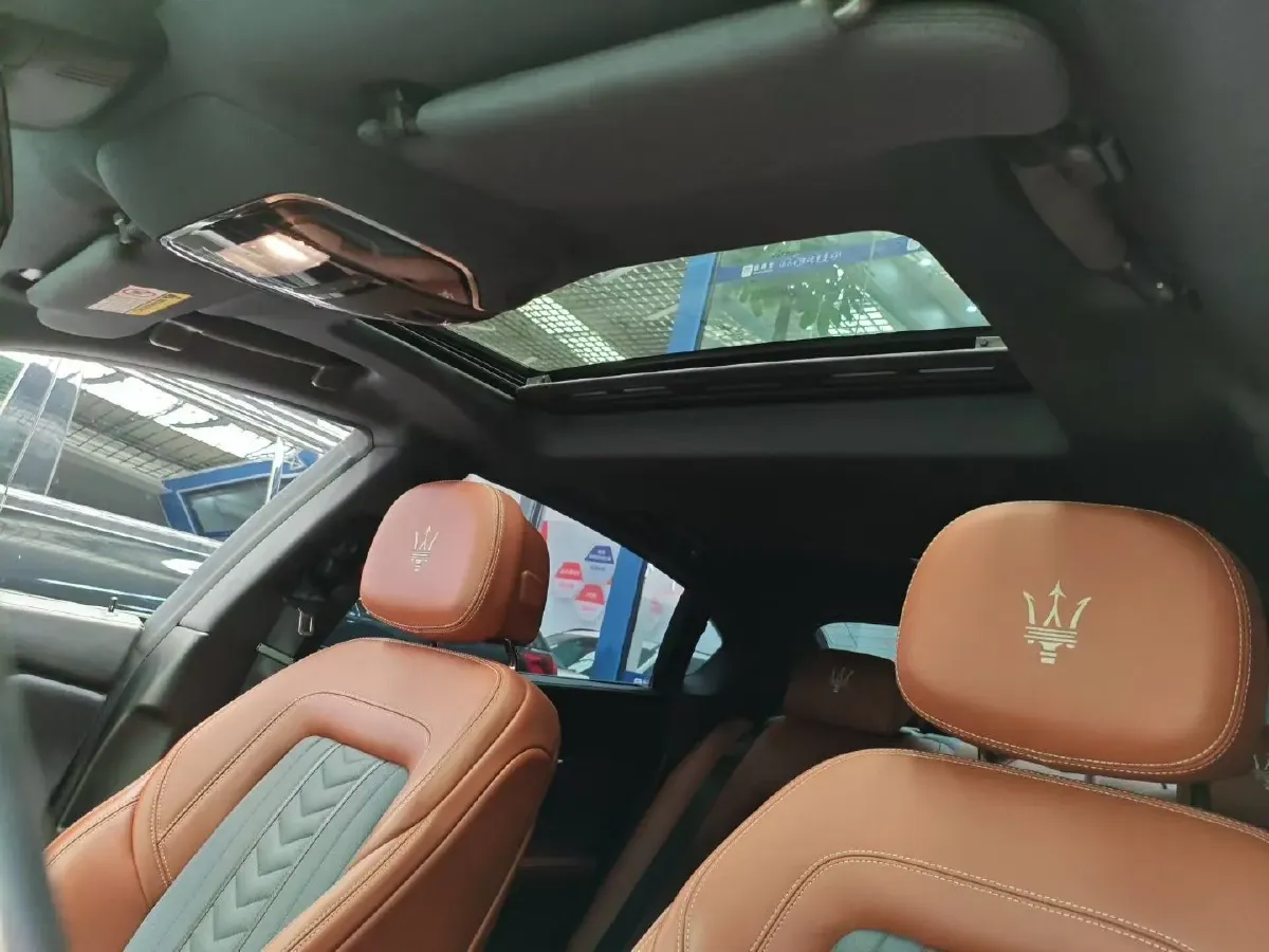 2018 Maserati Quattroporte 3.0T 350HP V6 8AT,autocango,china used car exporter,china ev exporter,chinese used car exporter,chinese used ev exporter