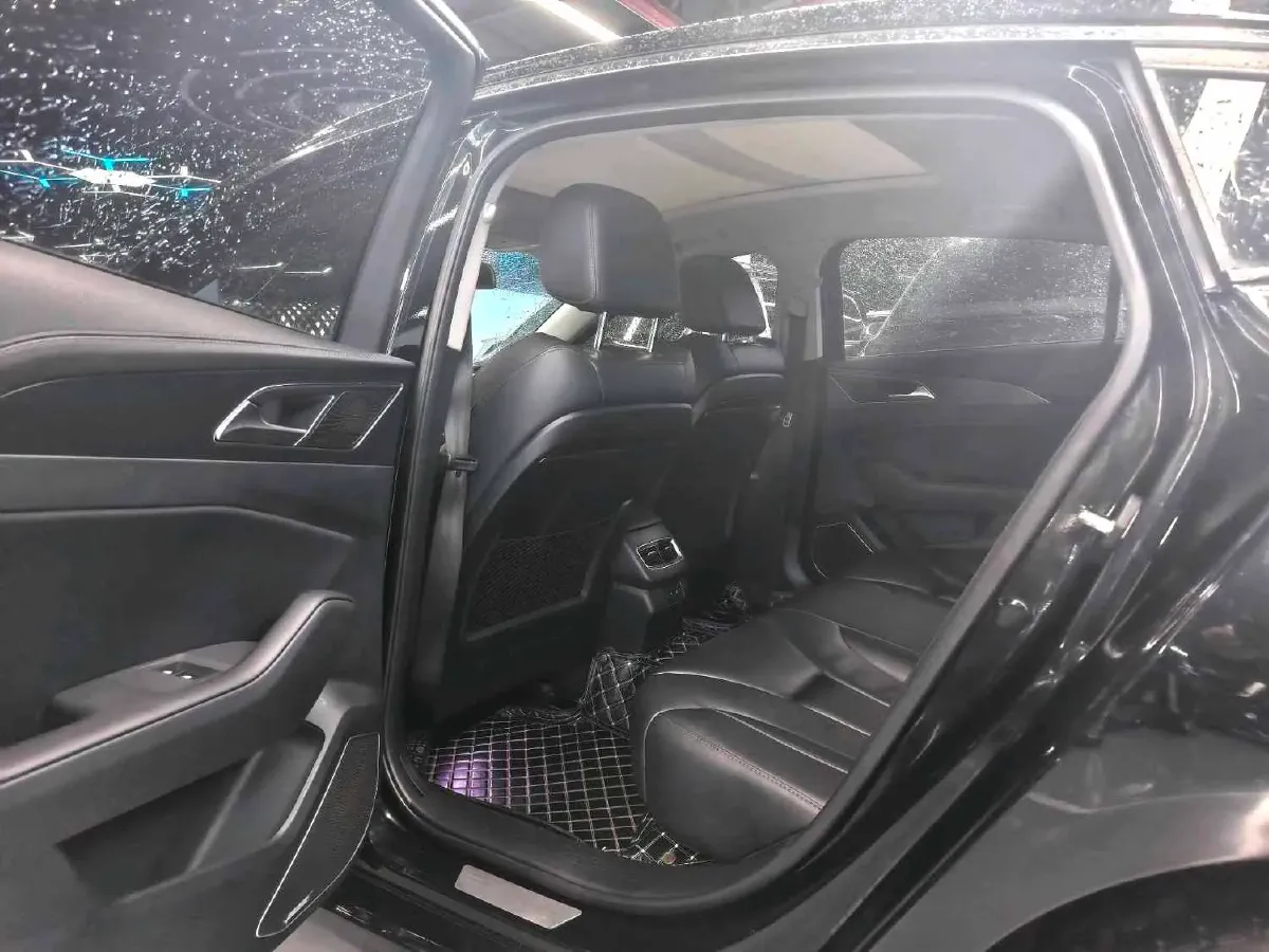 2020 HongQi H5 1.8T 197HP L4 6AT,autocango,china used car exporter,china ev exporter,chinese used car exporter,chinese used ev exporter