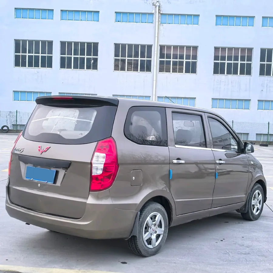 2018 WuLing HongGuang 1.2L 82HP L4 5MT,autocango,china used car exporter,china ev exporter,chinese used car exporter,chinese used ev exporter