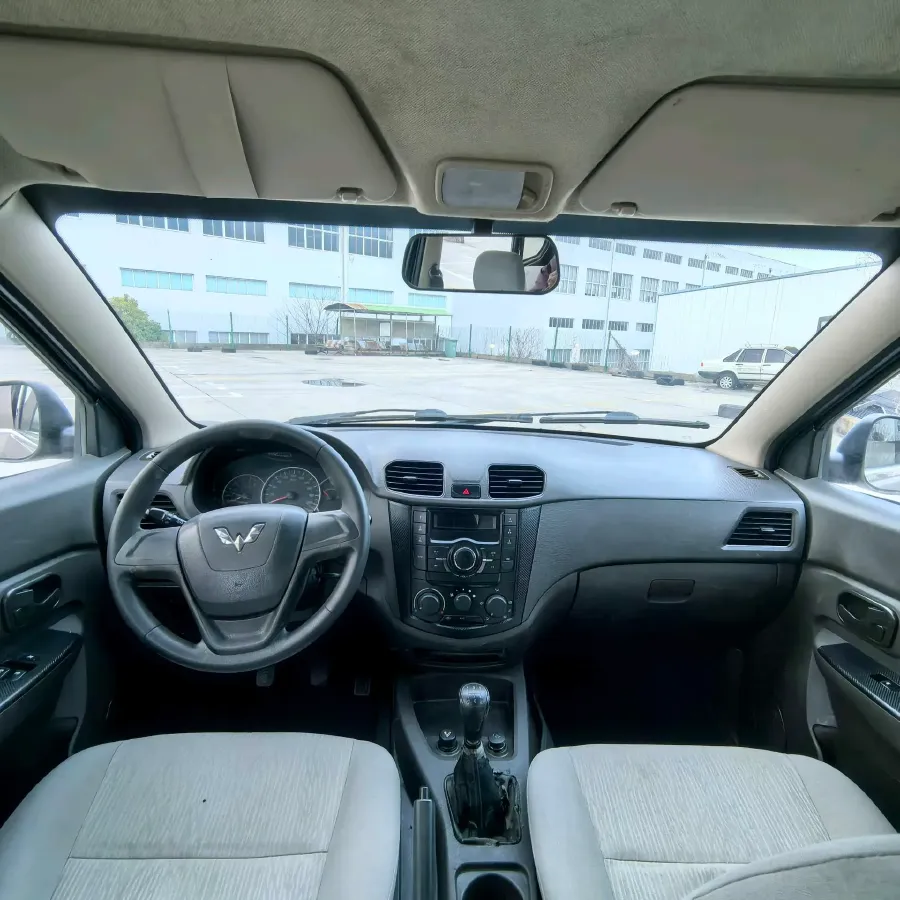 2018 WuLing HongGuang 1.2L 82HP L4 5MT,autocango,china used car exporter,china ev exporter,chinese used car exporter,chinese used ev exporter