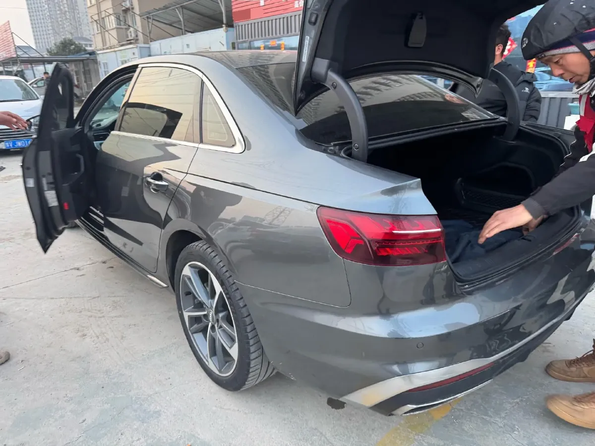 2020 Audi A4L 2.0T 190HP L4 7DCT,autocango,china used car exporter,china ev exporter,chinese used car exporter,chinese used ev exporter