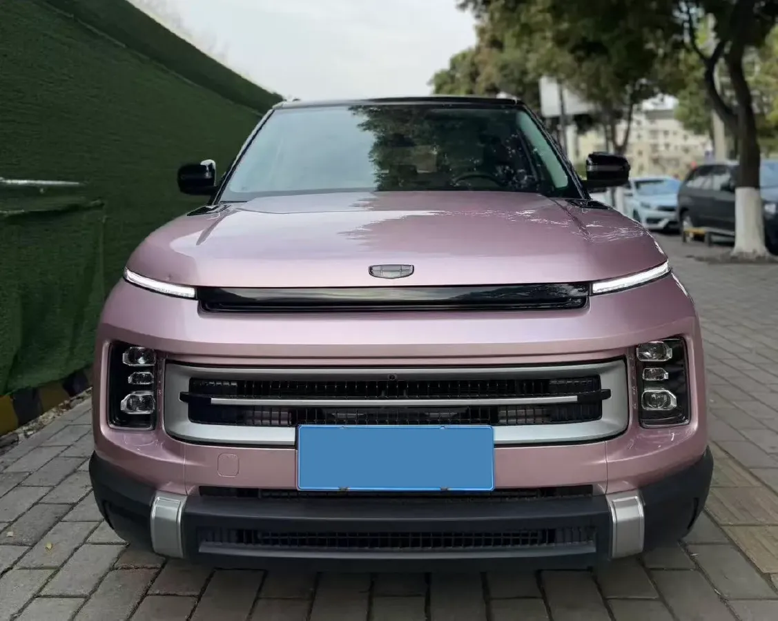 2023 Geely ICON 1.5T 181HP L4 7DCT,autocango,china used car exporter,china ev exporter,chinese used car exporter,chinese used ev exporter