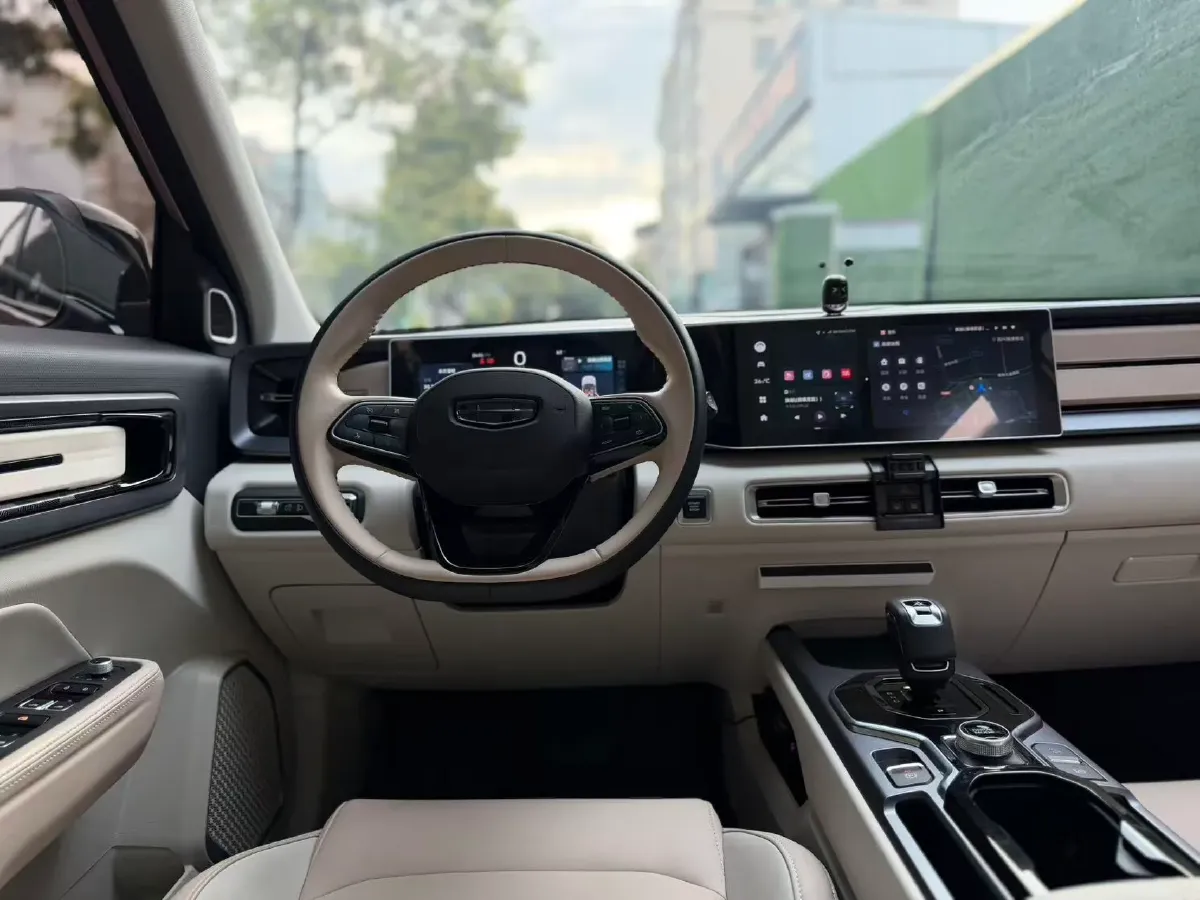 2023 Geely ICON 1.5T 181HP L4 7DCT,autocango,china used car exporter,china ev exporter,chinese used car exporter,chinese used ev exporter