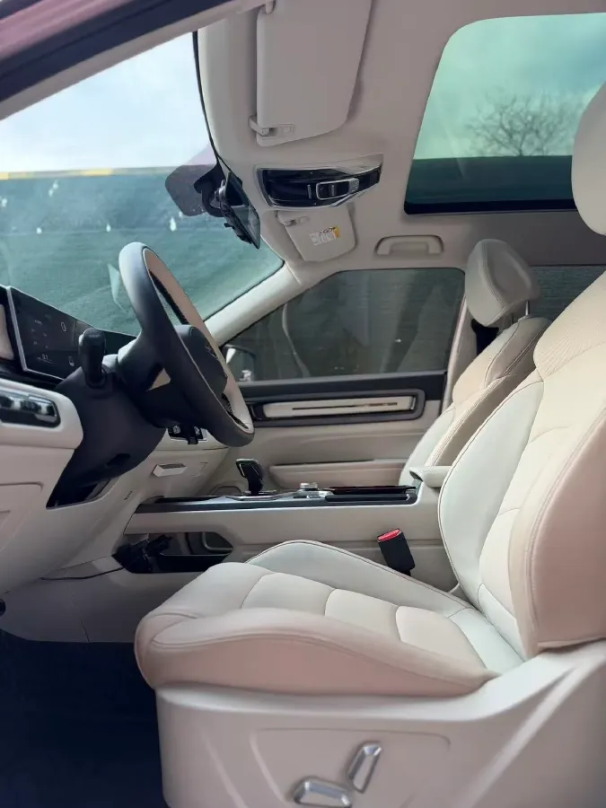 2023 Geely ICON 1.5T 181HP L4 7DCT,autocango,china used car exporter,china ev exporter,chinese used car exporter,chinese used ev exporter