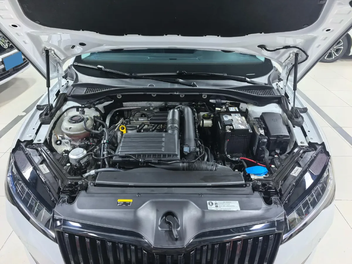 2022 Skoda Superb 1.4T 150HP L4 7DCT,autocango,china used car exporter,china ev exporter,chinese used car exporter,chinese used ev exporter