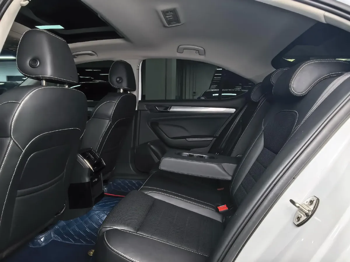 2022 Skoda Superb 1.4T 150HP L4 7DCT,autocango,china used car exporter,china ev exporter,chinese used car exporter,chinese used ev exporter